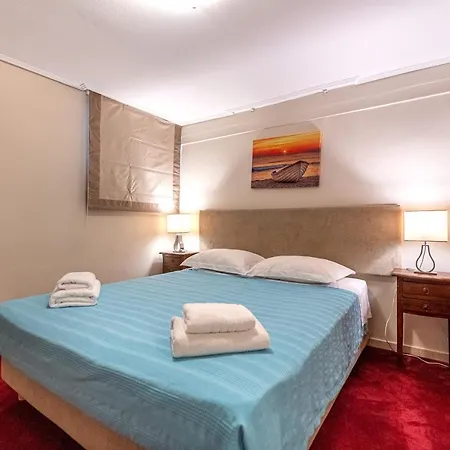 Aparthotel Tina Free Transfer From-to The Airport Spáta